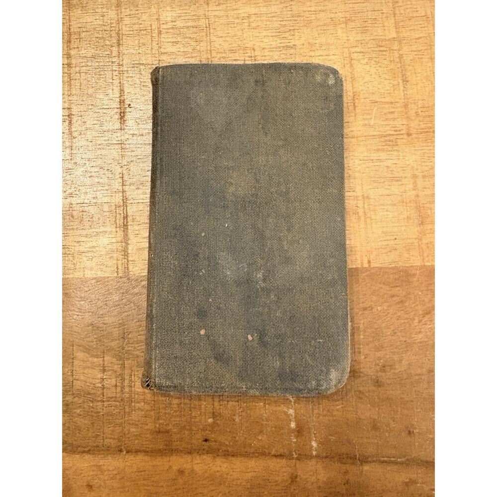 OLD New Universal Self Pronouncing Dictionary Parvo Pocket Edition 1915